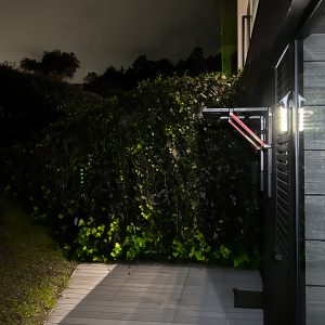 Lámpara Solar arbotante Duo. Doble Funcionalidad (Fijo/Portátil). De venta en gtsolar.