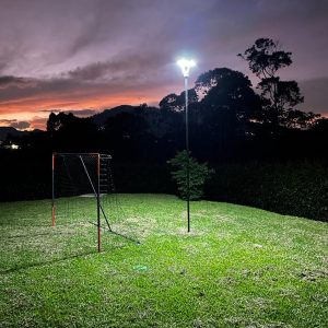 Luminaria Solar Económica para parques y jardines UFO 20W en gtsolar, Veracruz.